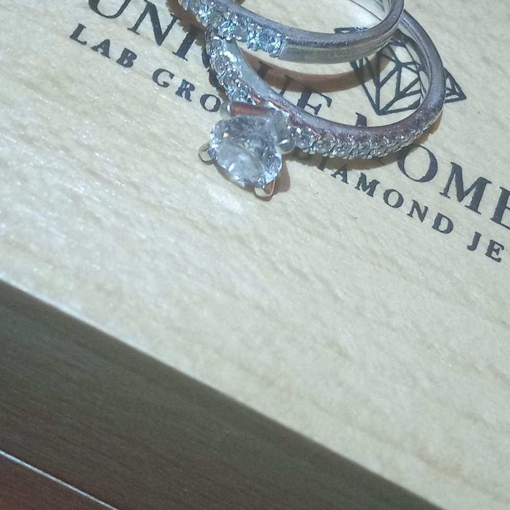 Unique Moments 14K Wedding Set